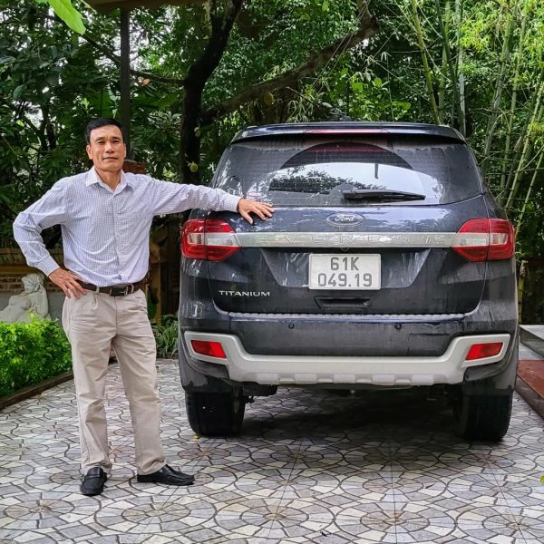 Private Car and Driver Service (North & Middle Vietnam)