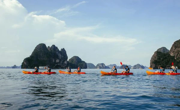 Halong Bay in one day by private car
