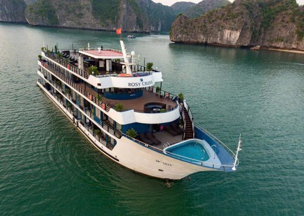 Halong Bay in one day by private car